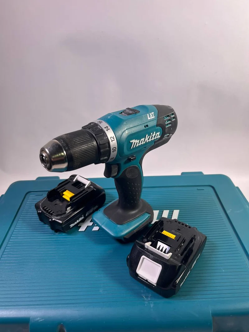 Makita DDF 453 SYE Akku Bohrschrauber 18 V 42 Nm + 2x Akku 1,5 Ah + Ladegerät + Koffer - Reparaturgerät