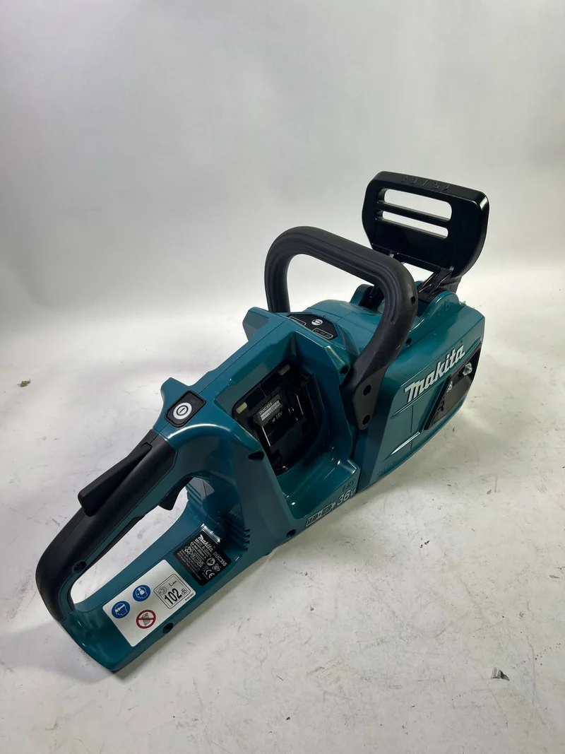 Makita DUC 355 Z Akku Kettensäge 36V ( 2x18V ) Brushless 35 cm - „Herstellergeprüft & überholt“