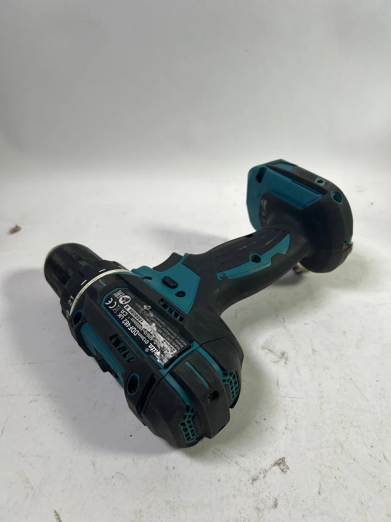 Makita DDF 482 Z Akku Bohrschrauber 18V 62Nm Solo - Reparaturgerät