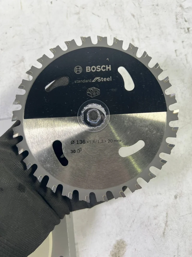Bosch Standard for Steel für Akkusägen 136 x 1,6/1,2 x 20 30 Zähne - Neuwertig