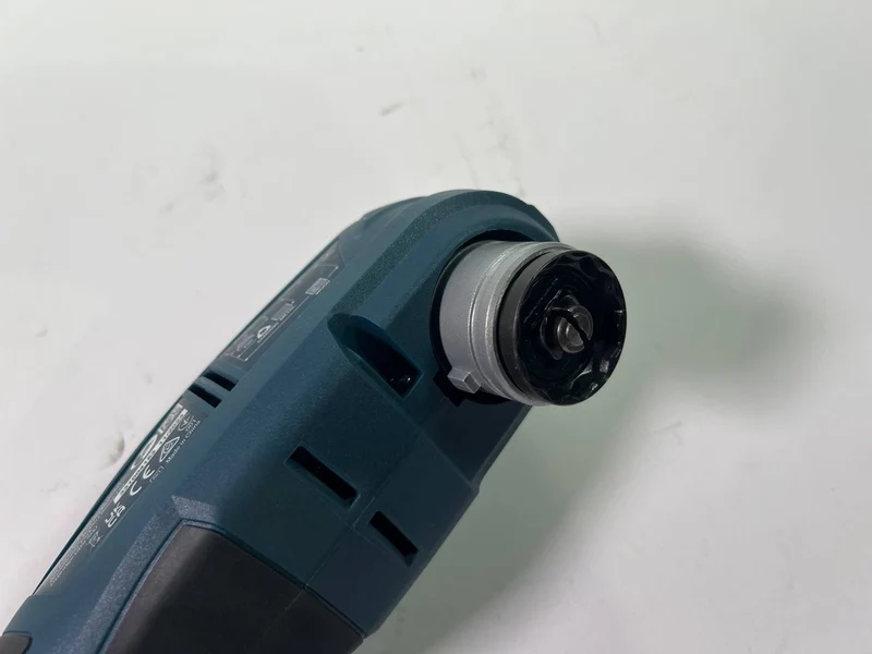 Bosch GOP 18V-34 Professional Akku Multi Cutter 18 V Starlock Plus ( 06018G2002 ) + 17 tlg. Zubehör + L-Boxx - Leicht Gebraucht