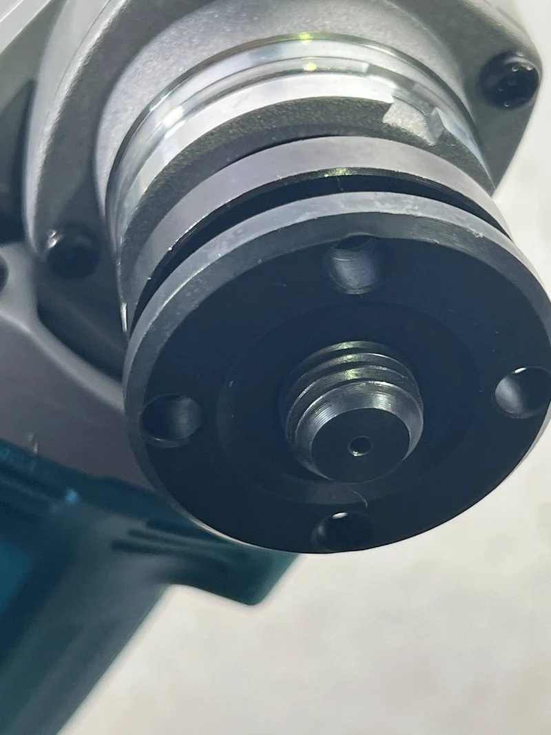 Makita DGA 513 Z Akku Winkelschleifer 18V 125mm Brushless Solo - ohne Akku, ohne Ladegerät - Gebraucht