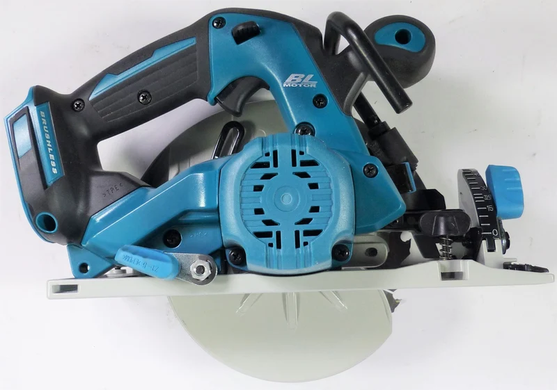 Makita DHS 680 Z Akku Handkreissäge 18V 165 mm Solo - Leicht Gebraucht