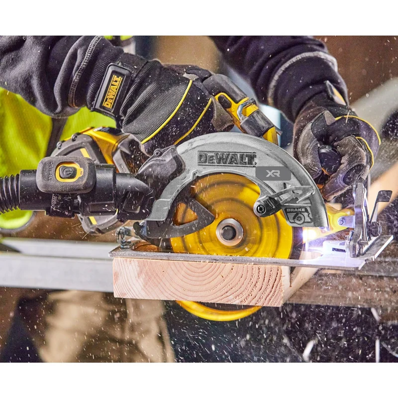 DeWalt DCS 573 N Akku Handkreissäge 18 V 190 x 30 mm Brushless + 1x Akku 12,0 Ah - ohne Ladegerät